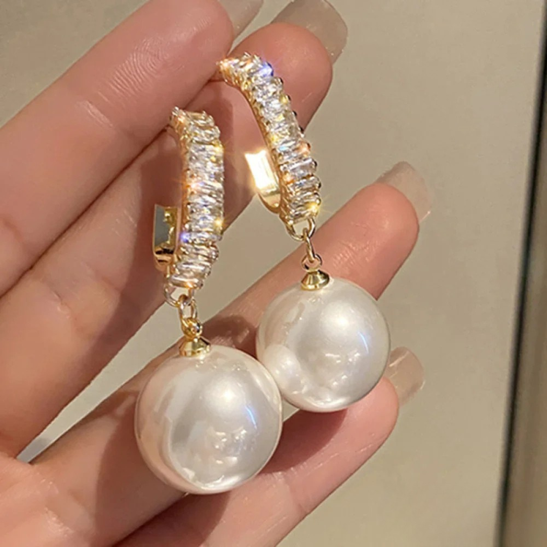 Shazia | Chic Pearl & Zirconia Earrings