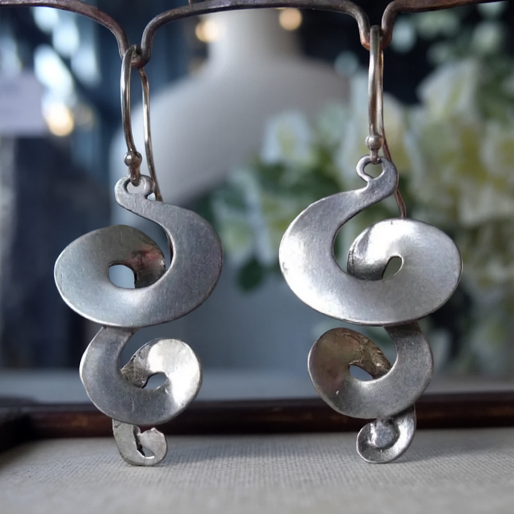 Kaylie | Silver Vintage Spiral Earrings