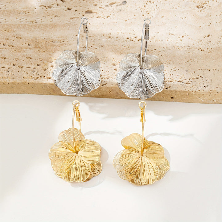 Lyly-Rose | Exaggerated Gold Hollow Earrings
