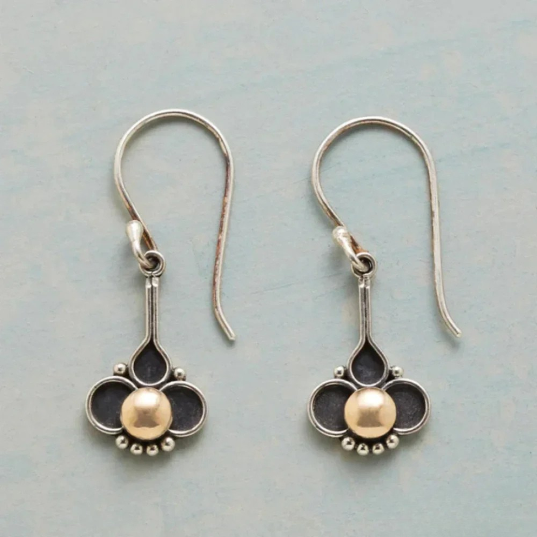 Marie-Noel | Elegant Clover Pearl Silver Earrings