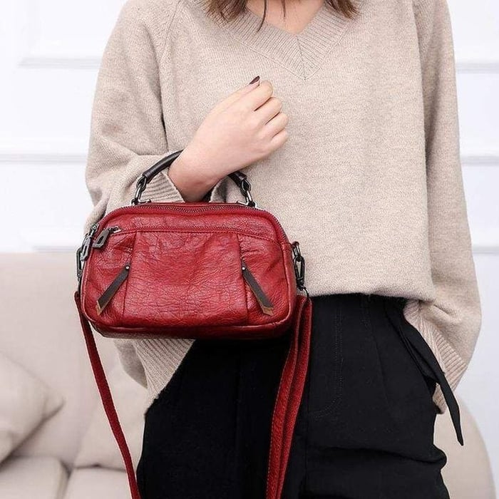 Iyra | Versatile Bag In Golden Cognac Shade