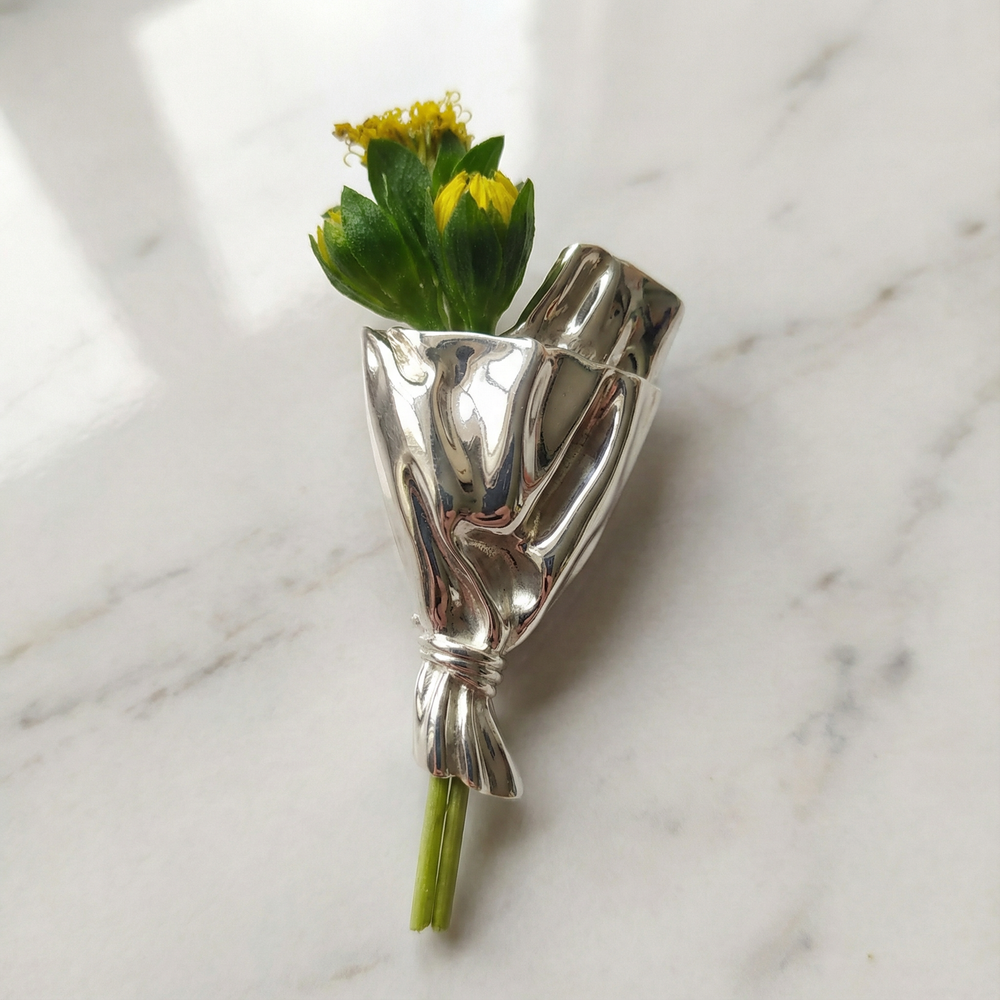 Hiyab | Wearable Flower Vase Brooch