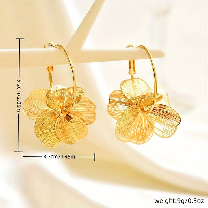 Lyly-Rose | Exaggerated Gold Hollow Earrings