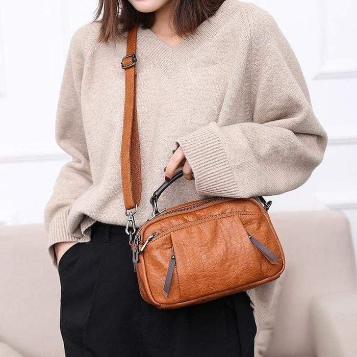 Iyra | Versatile Bag In Golden Cognac Shade