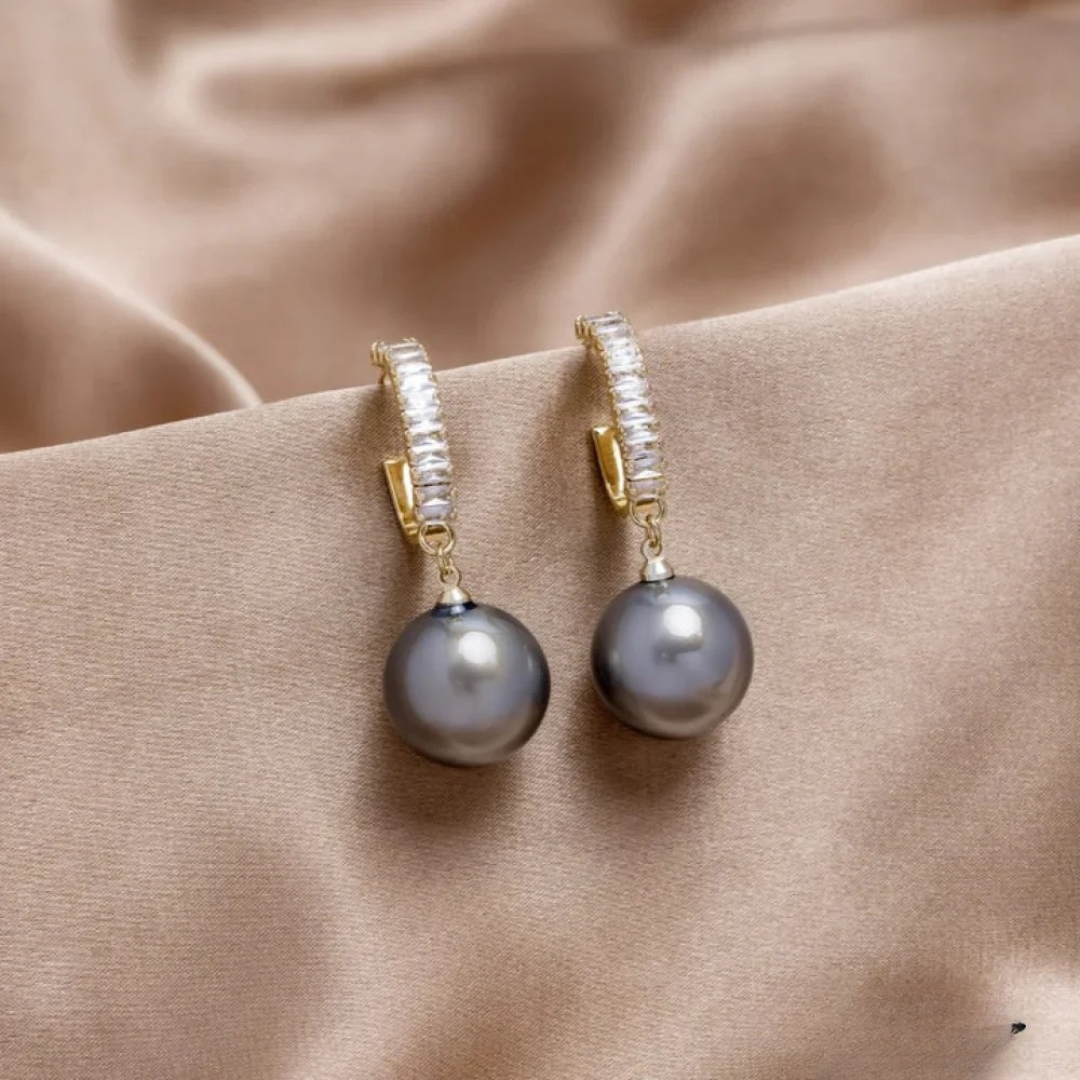 Shazia | Chic Pearl & Zirconia Earrings