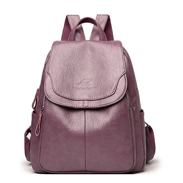 Gail | Backpack In A Delicate White Tone