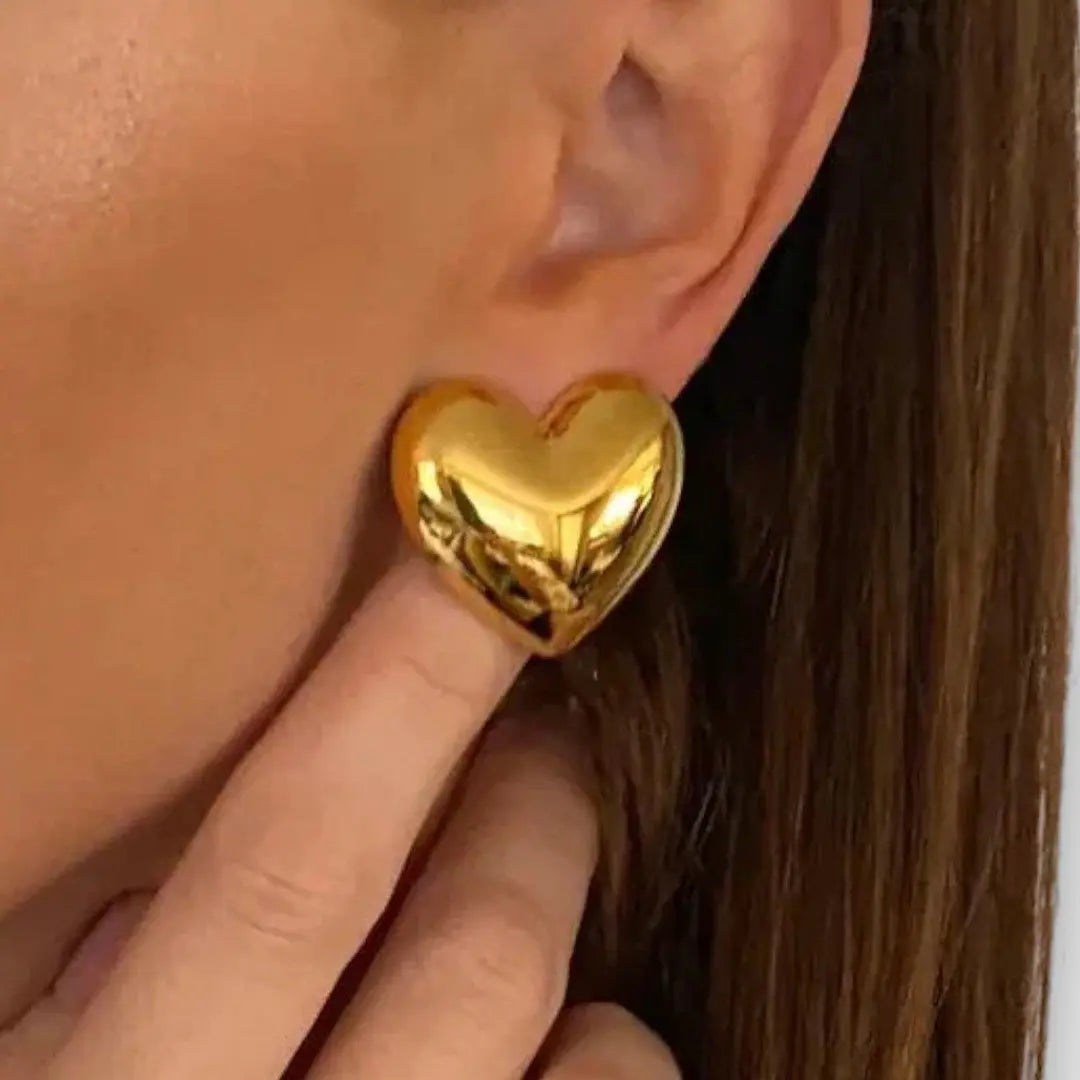 Acadia | Heart-Shaped Earrings