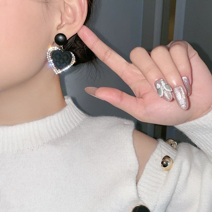 Abigaelle | Heart Earrings In Gold
