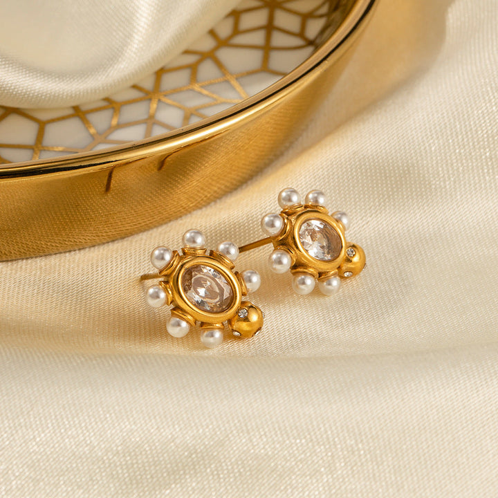 Emileigh | Gold Pearl Earrings