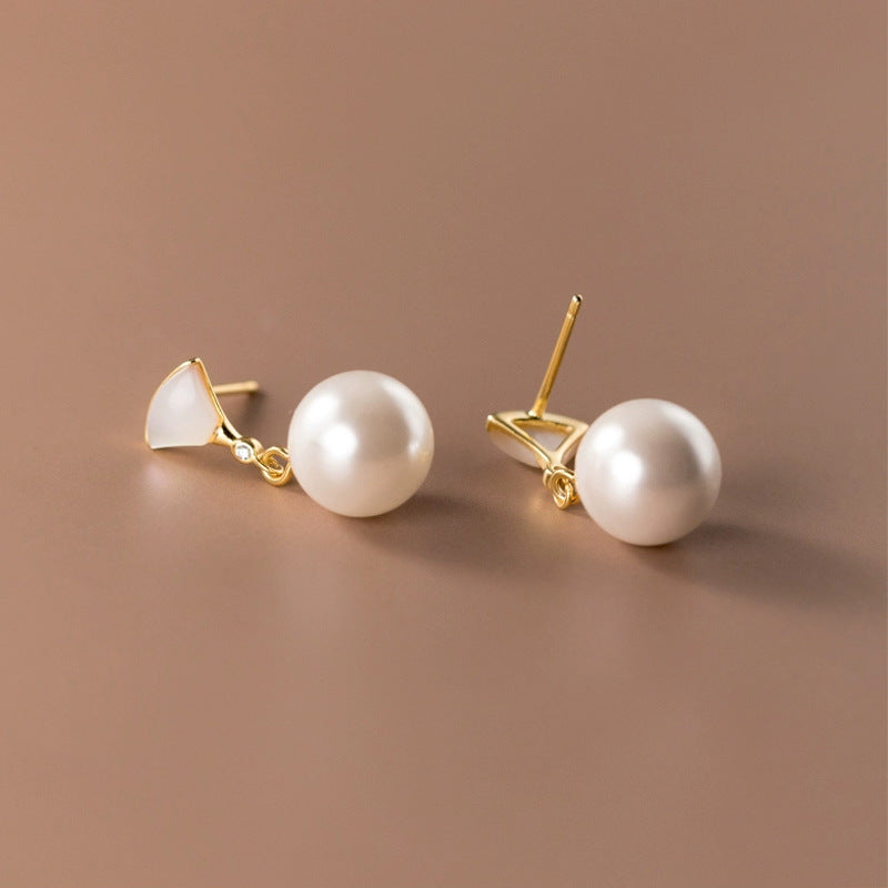 Monika | Chic Silver Pearl Earrings