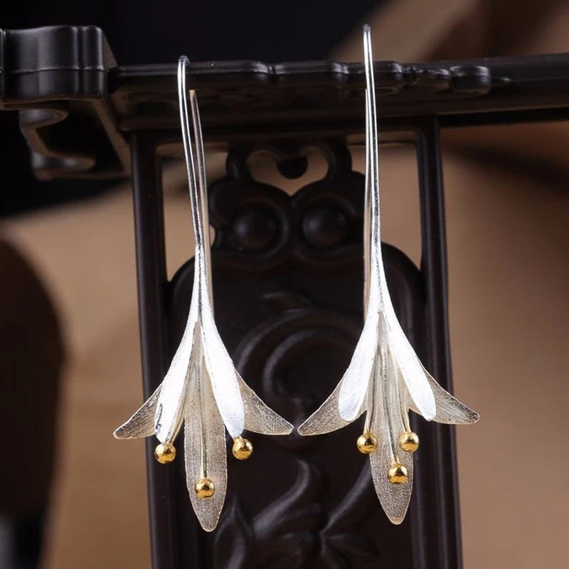 Ailish | Boucles d'oreilles élégantes en argent en forme de fleurs