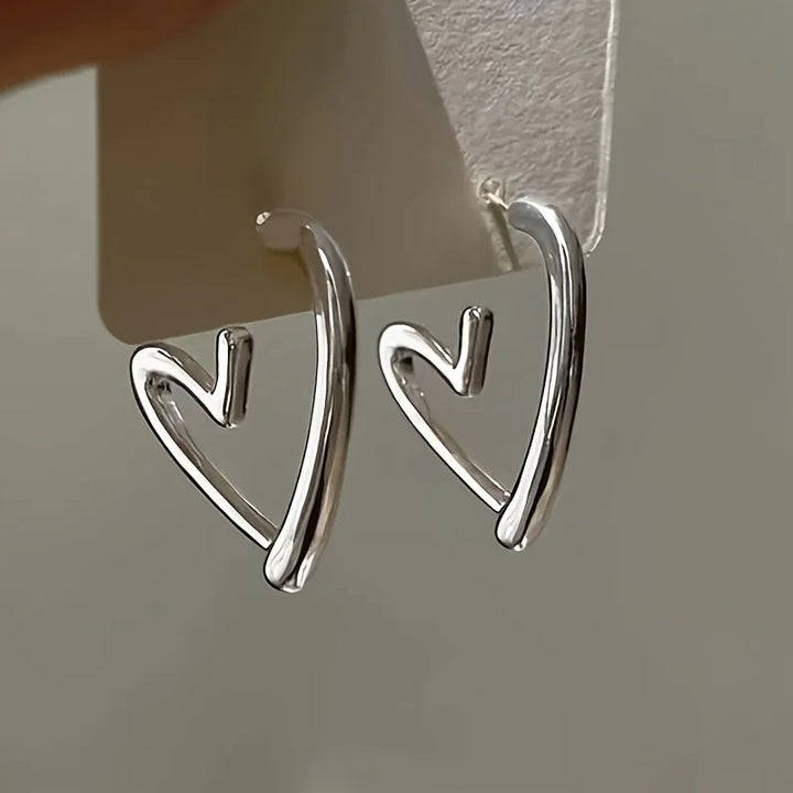 Olyvia | Elegant Heart-Shaped Rose Gold Earrings