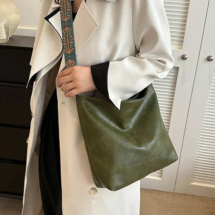 Quinley | Classic Shoulder Bag
