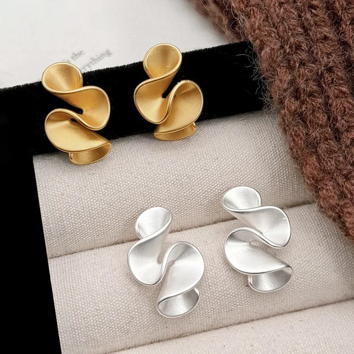 Sabrin | Silver 18K Gold Flower Stud Earrings