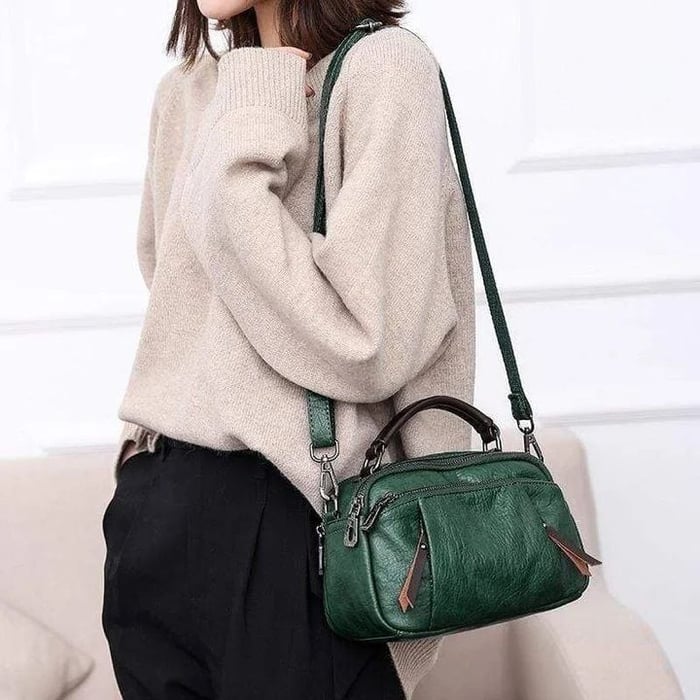 Iyra | Versatile Bag In Golden Cognac Shade