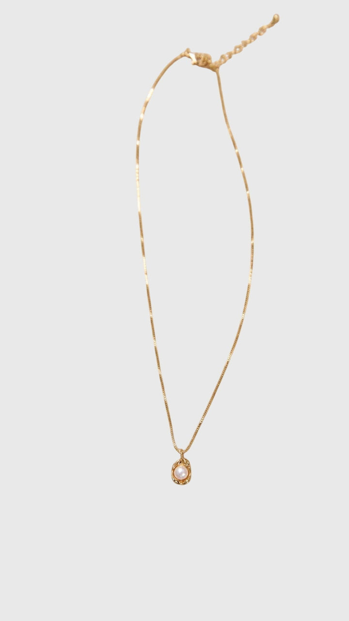 Zoelie | Gold-Plated Pearl Necklace