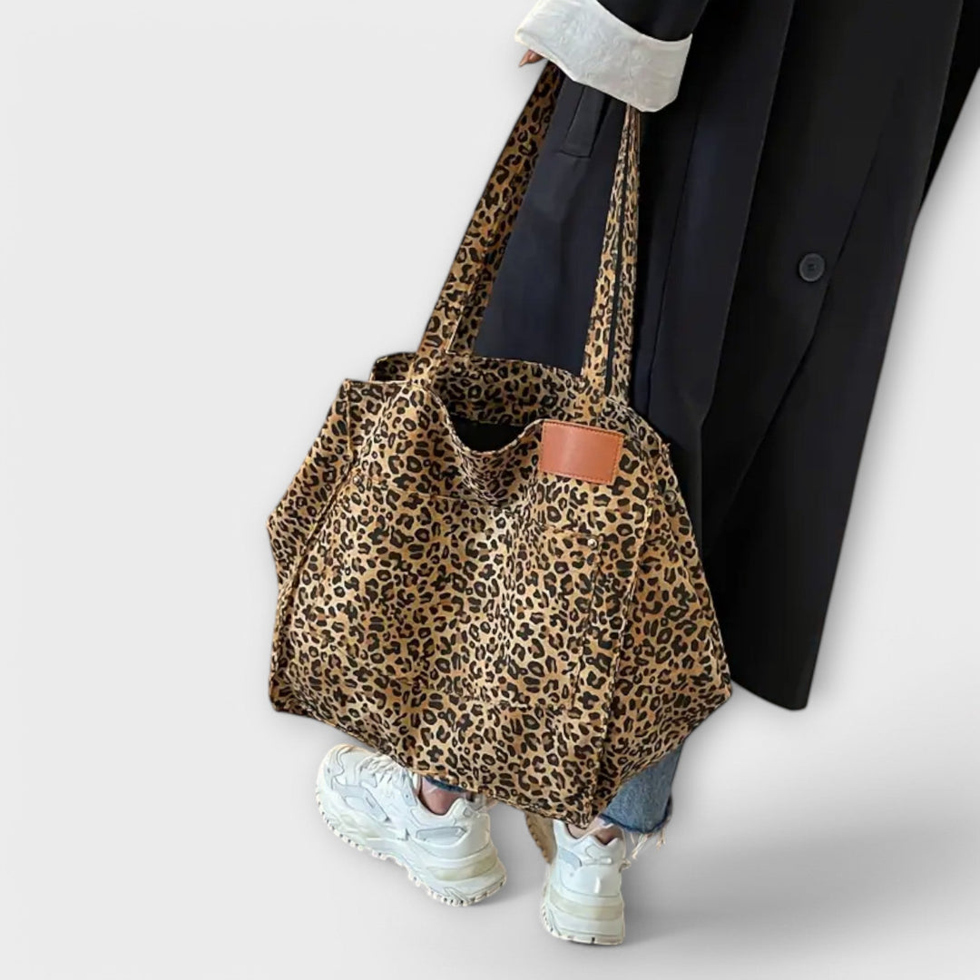 Haaniya | Elegant Leopard Print Canvas Shoulder Bag
