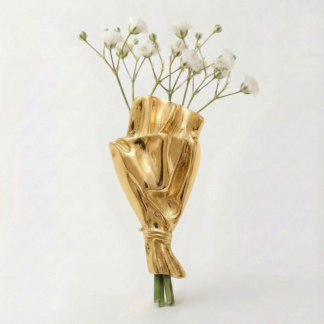 Hiyab | Wearable Flower Vase Brooch