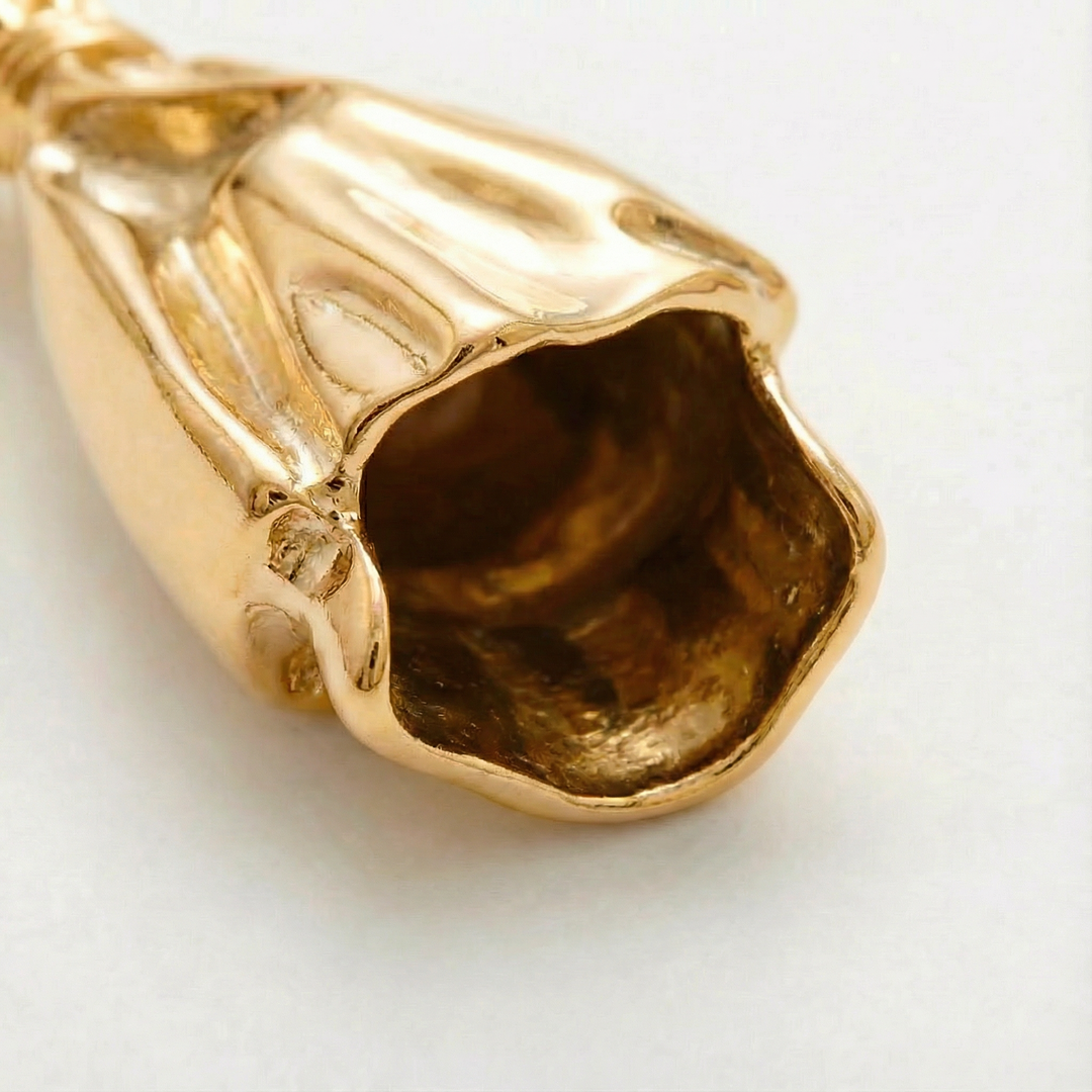 Hiyab | Wearable Flower Vase Brooch