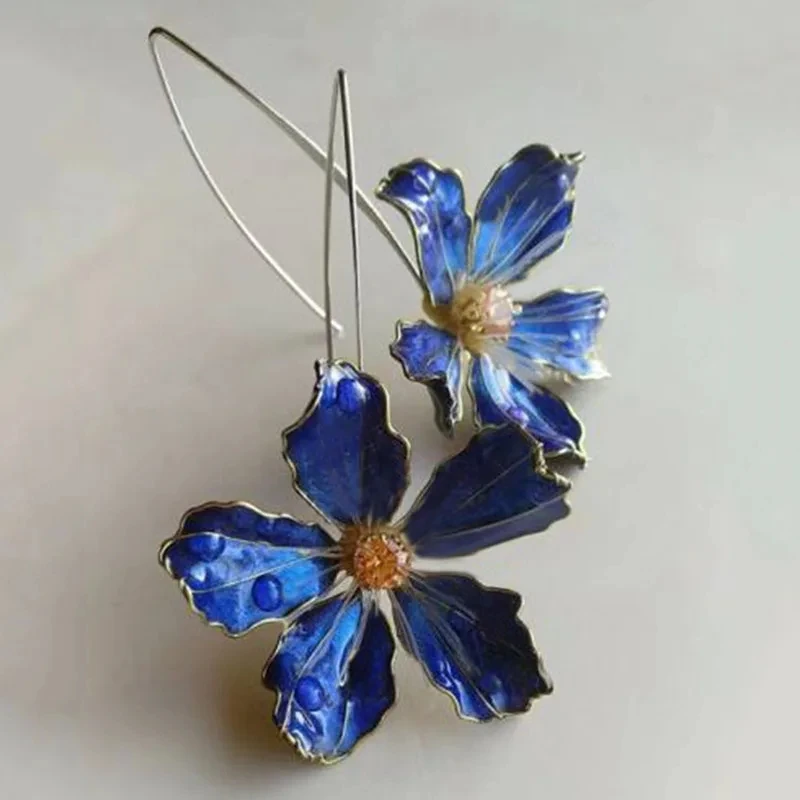 Getruda | Vintage Blue Flower Earrings