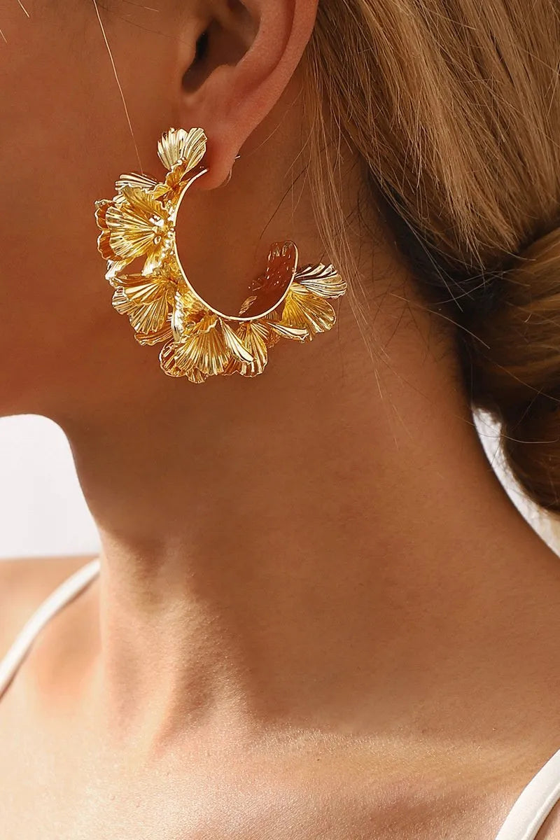 Vannessa | C-Shaped Earrings