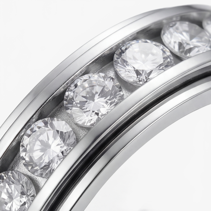 Taylore | Zirconia Spinner Ring
