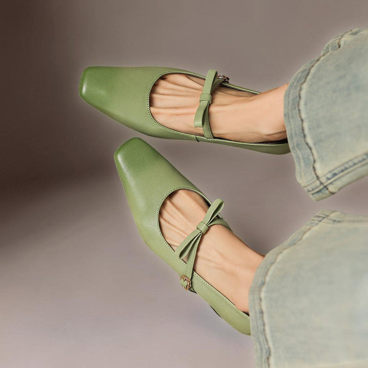 Bryony | Bow-Strap Pump