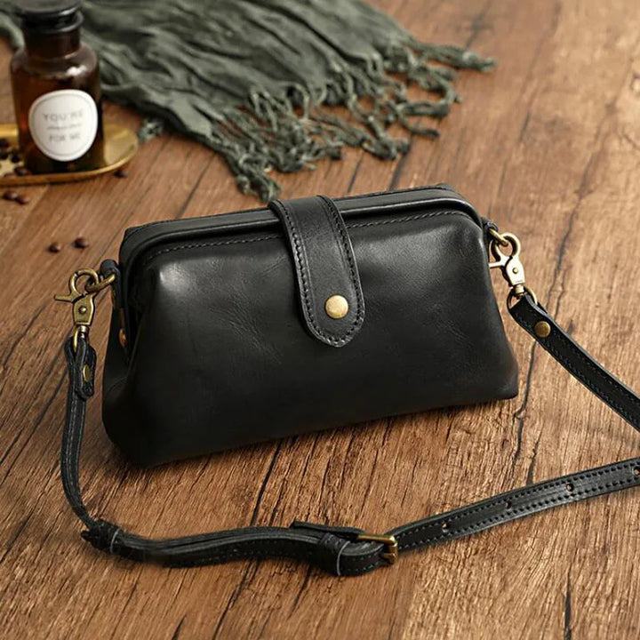 Wylder | Retro Shoulder Bag In Compact Format